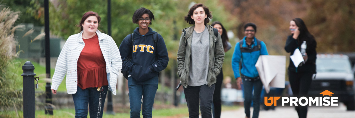 Students walking on the UT Chattanooga campus
