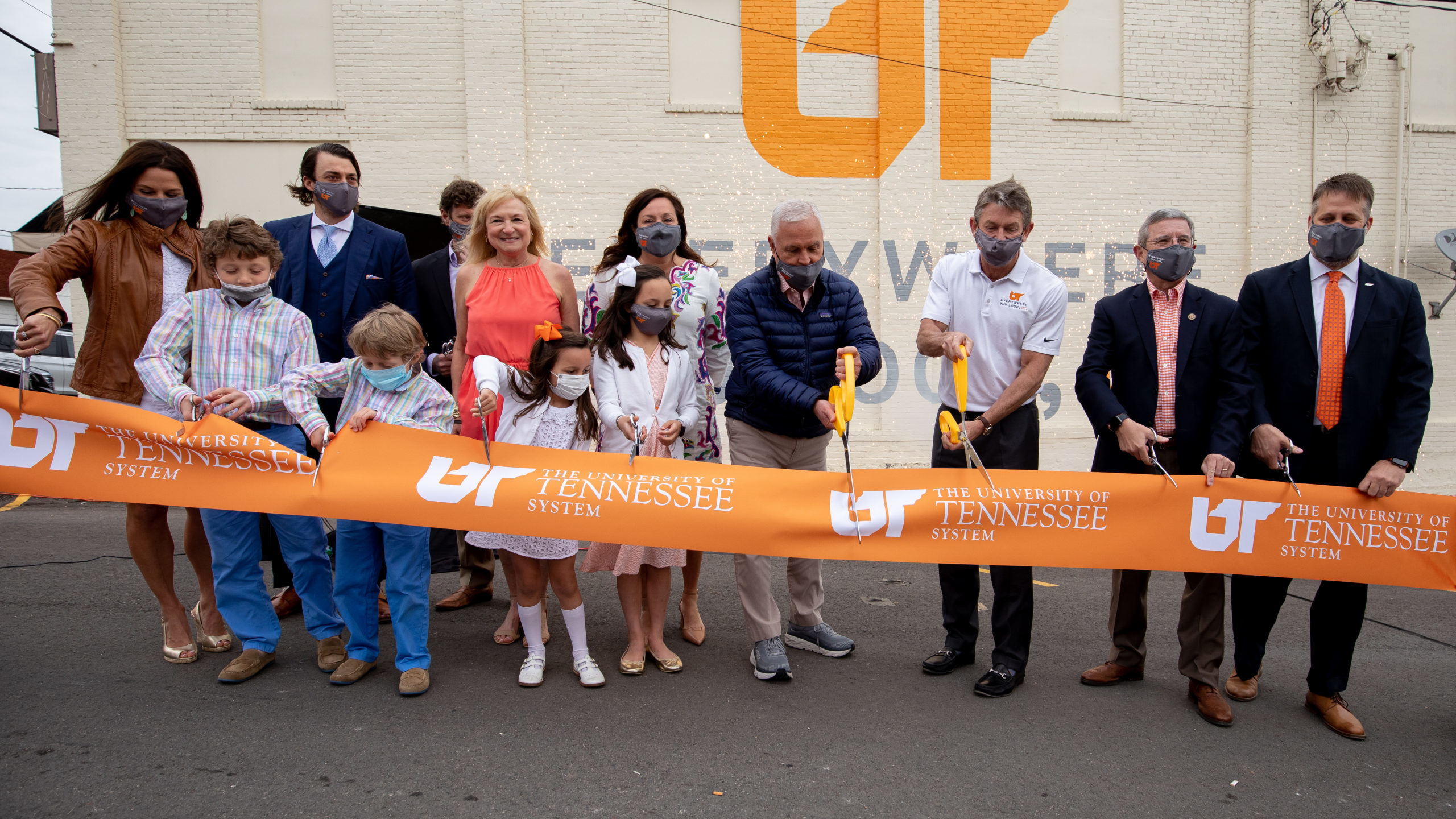 “Everywhere You Look, UT” Murals Celebrated in Giles, Lincoln Counties