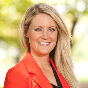 Kari Alldredge headshot