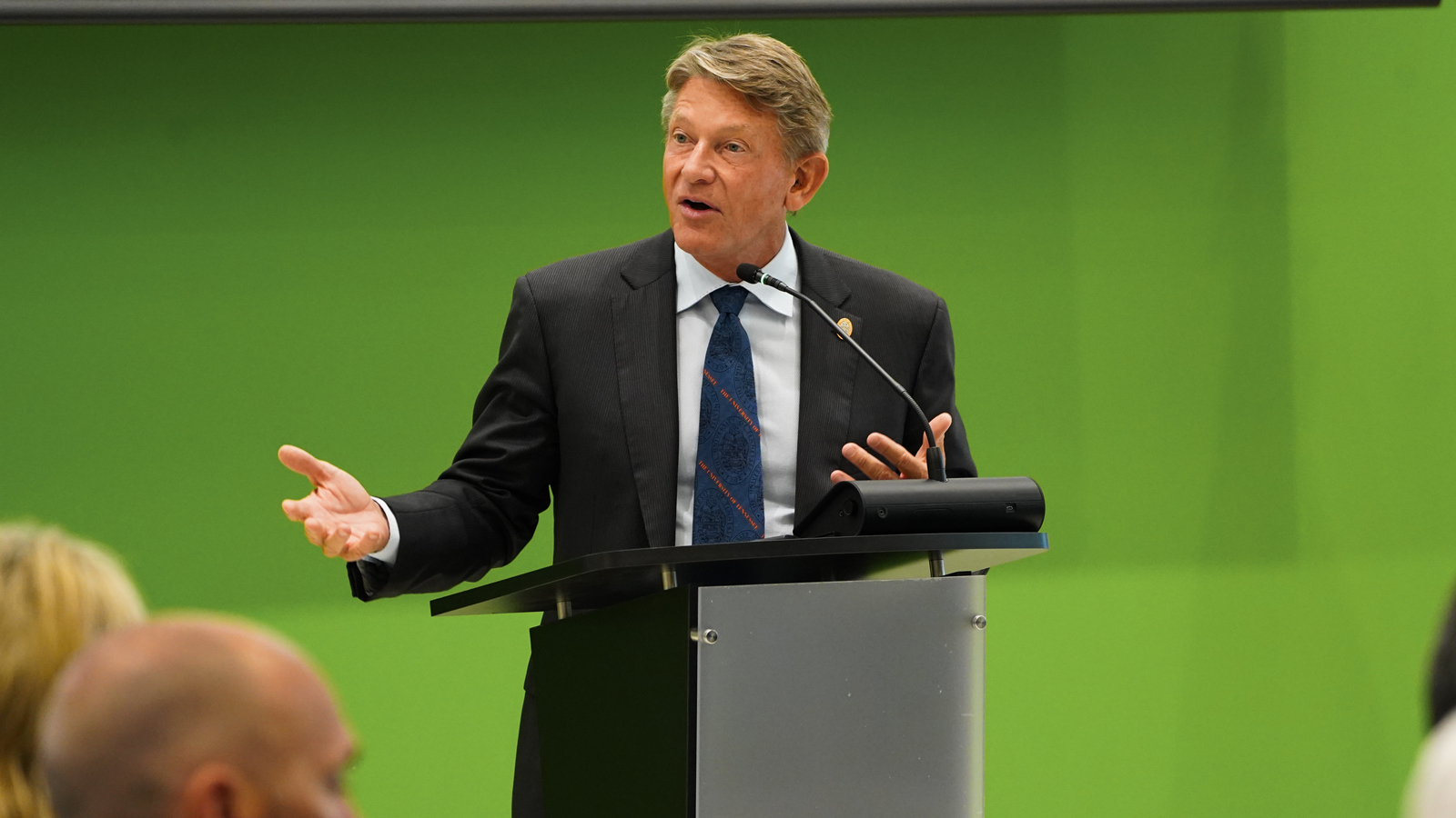 UT Board of Trustees reaffirms leadership, approves operating budgets