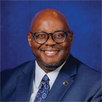 Yancy Freeman headshot