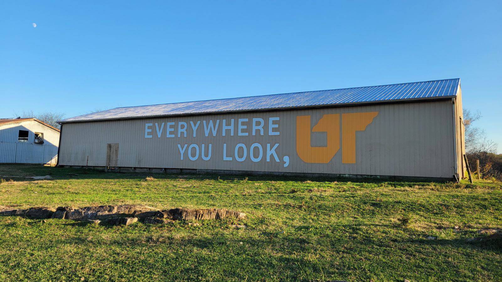Hamblen County Mural Honors Late UT Alumnus, Lifelong Advocate for Agricultural Education