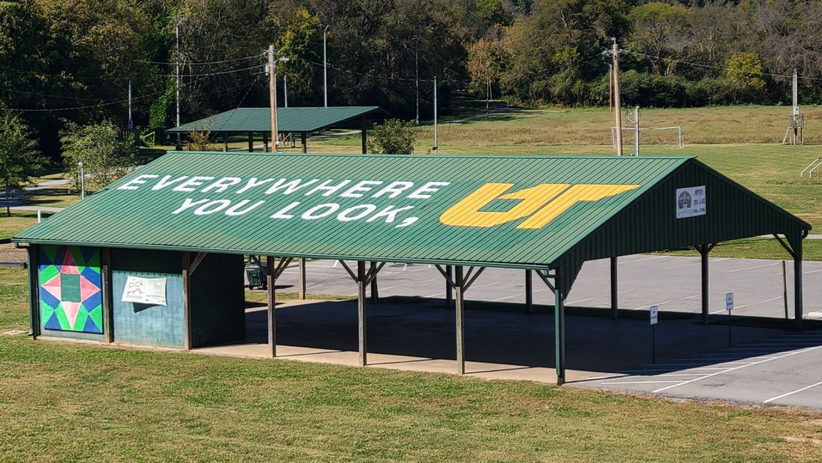 Hickman County Mural Celebrates UT Extension Legacy at Centerville River Park