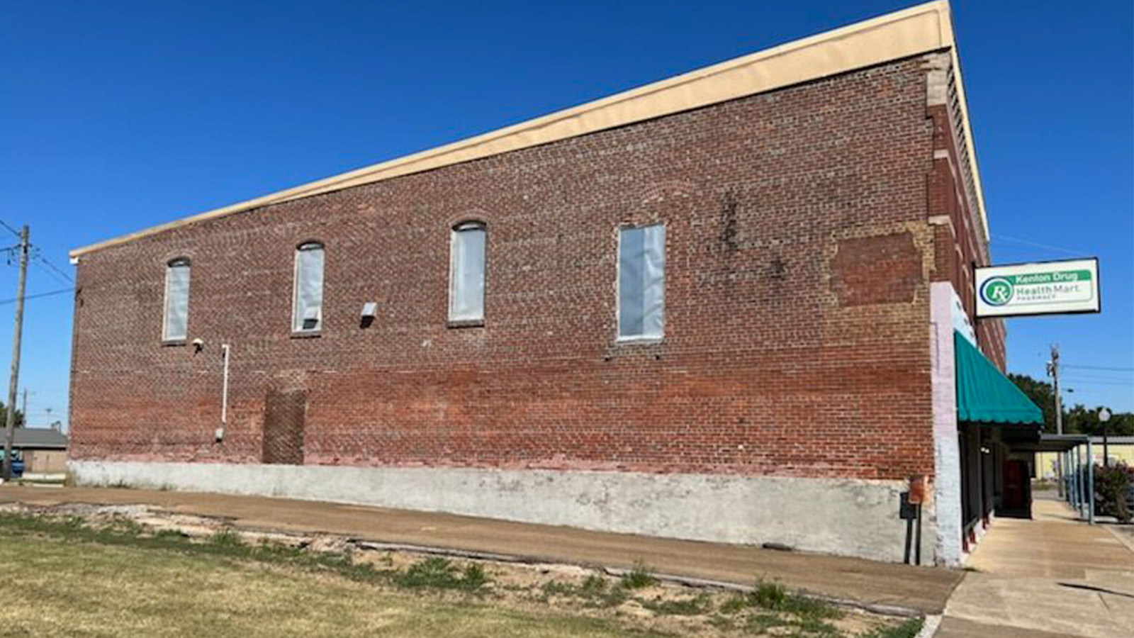 36th Mural Calls to UTHSC Pharmacy Grads
